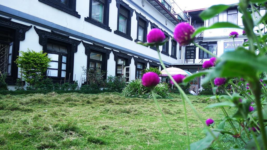 Hotel Heranya Catmandu Exterior foto