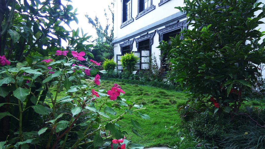 Hotel Heranya Catmandu Exterior foto